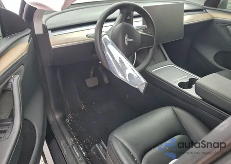 2023 Tesla Model Y z USA, uszkodzony, nr VIN 7SAYGDEE5PA186253